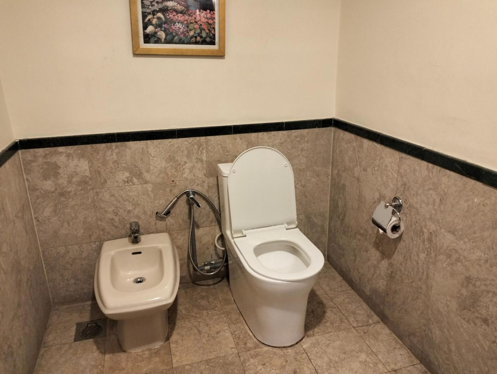 Berjaya Times Square Service By Luna Apartment