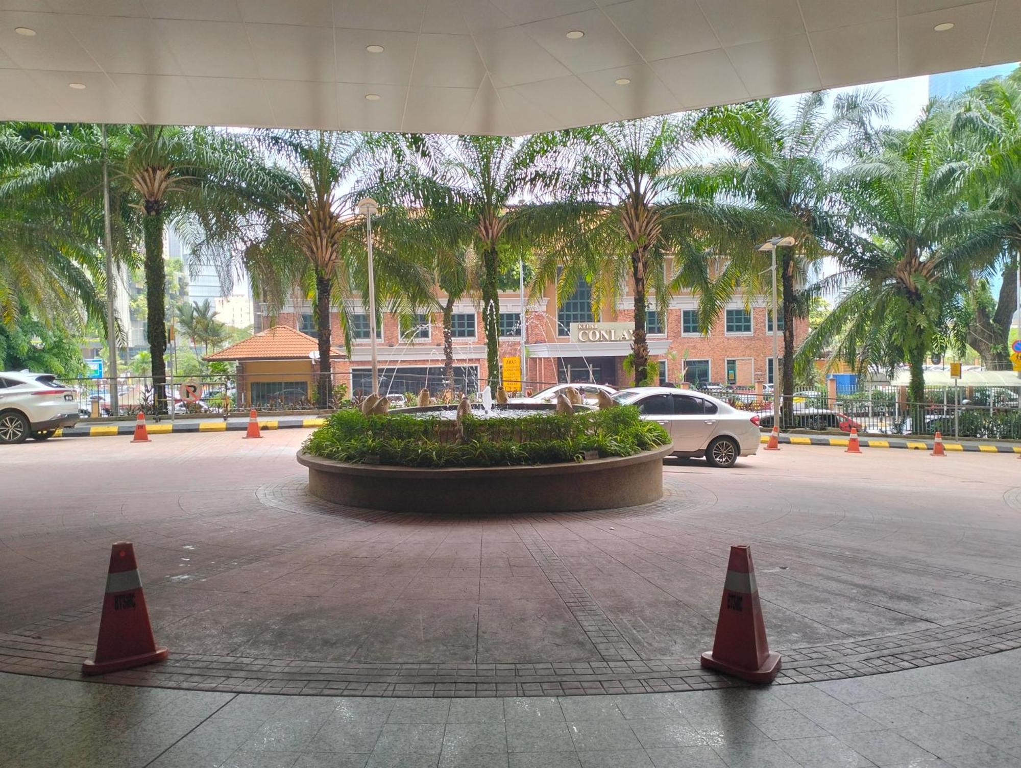 Berjaya Times Square Service By Luna * Kuala Lumpur