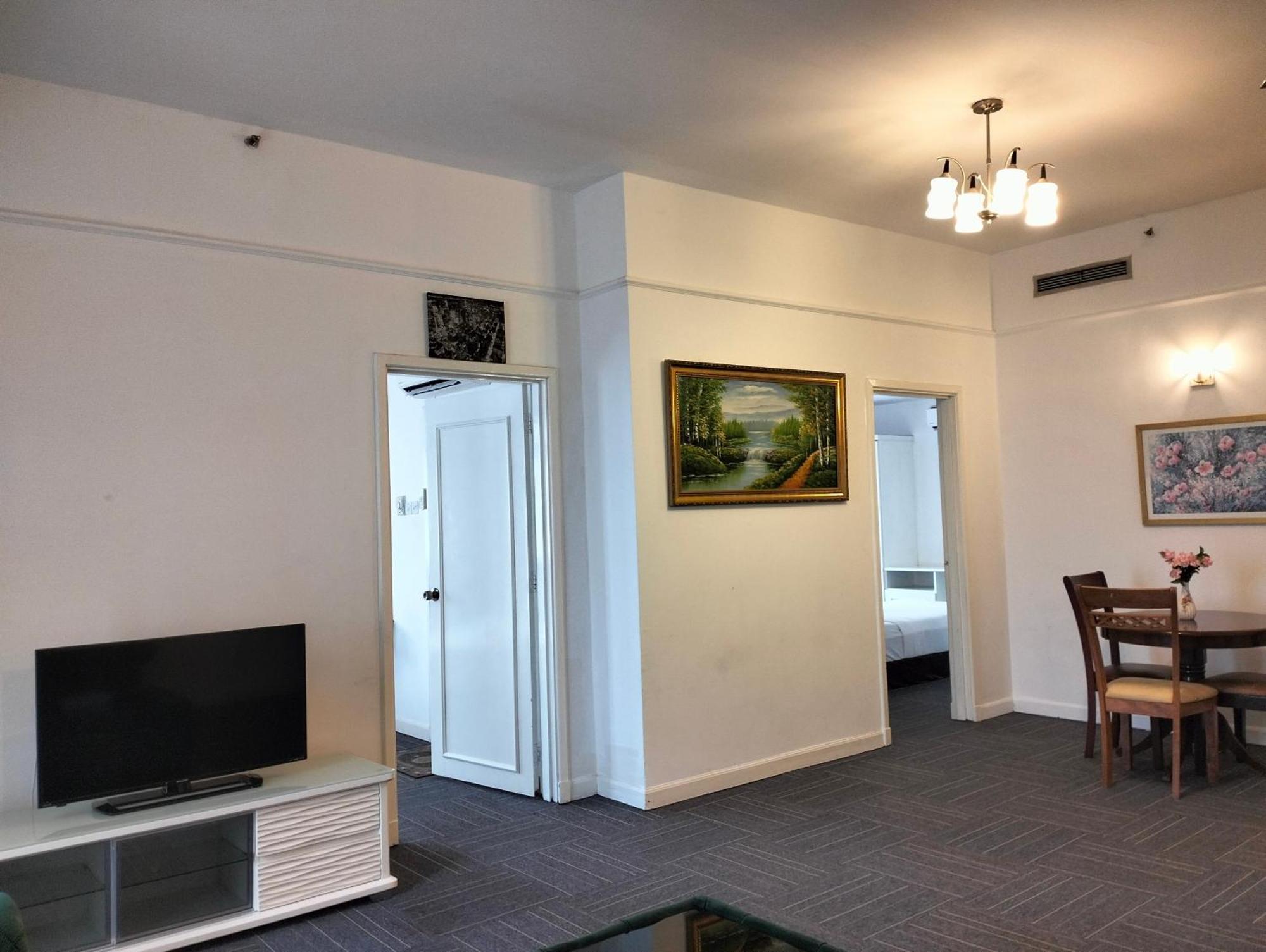 Berjaya Times Square Service By Luna Apartment