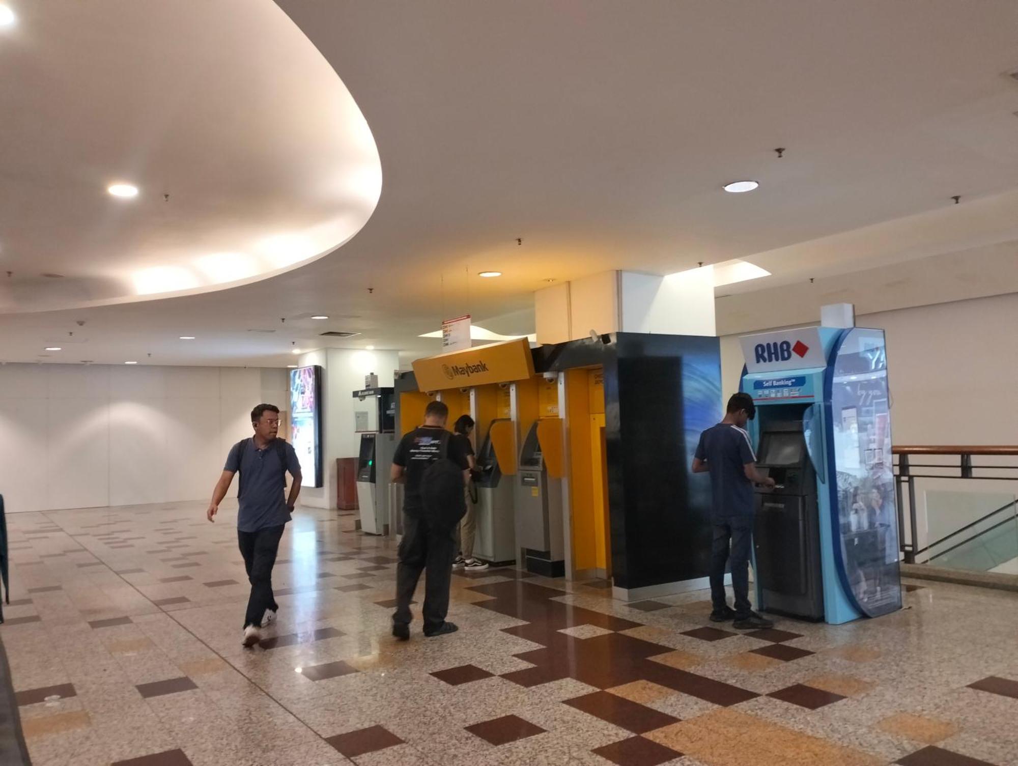 Apartment Berjaya Times Square Service By Luna *