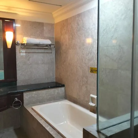 Berjaya Times Square Service Suite By Luna Kuala Lumpur Bagian luar foto