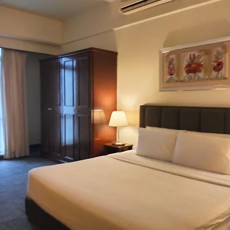 Berjaya Times Square Service Suite By Luna Kuala Lumpur Bagian luar foto