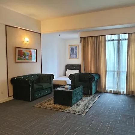 Berjaya Times Square Service Suite By Luna Kuala Lumpur Bagian luar foto
