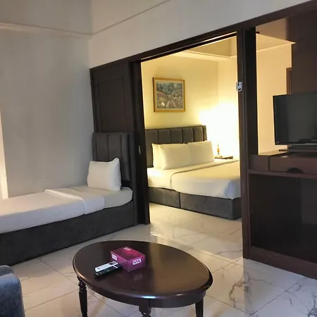 Berjaya Times Square Service Suite By Luna Kuala Lumpur Bagian luar foto